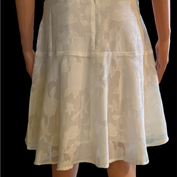 Three Eighty Two - Picture 4 of 4